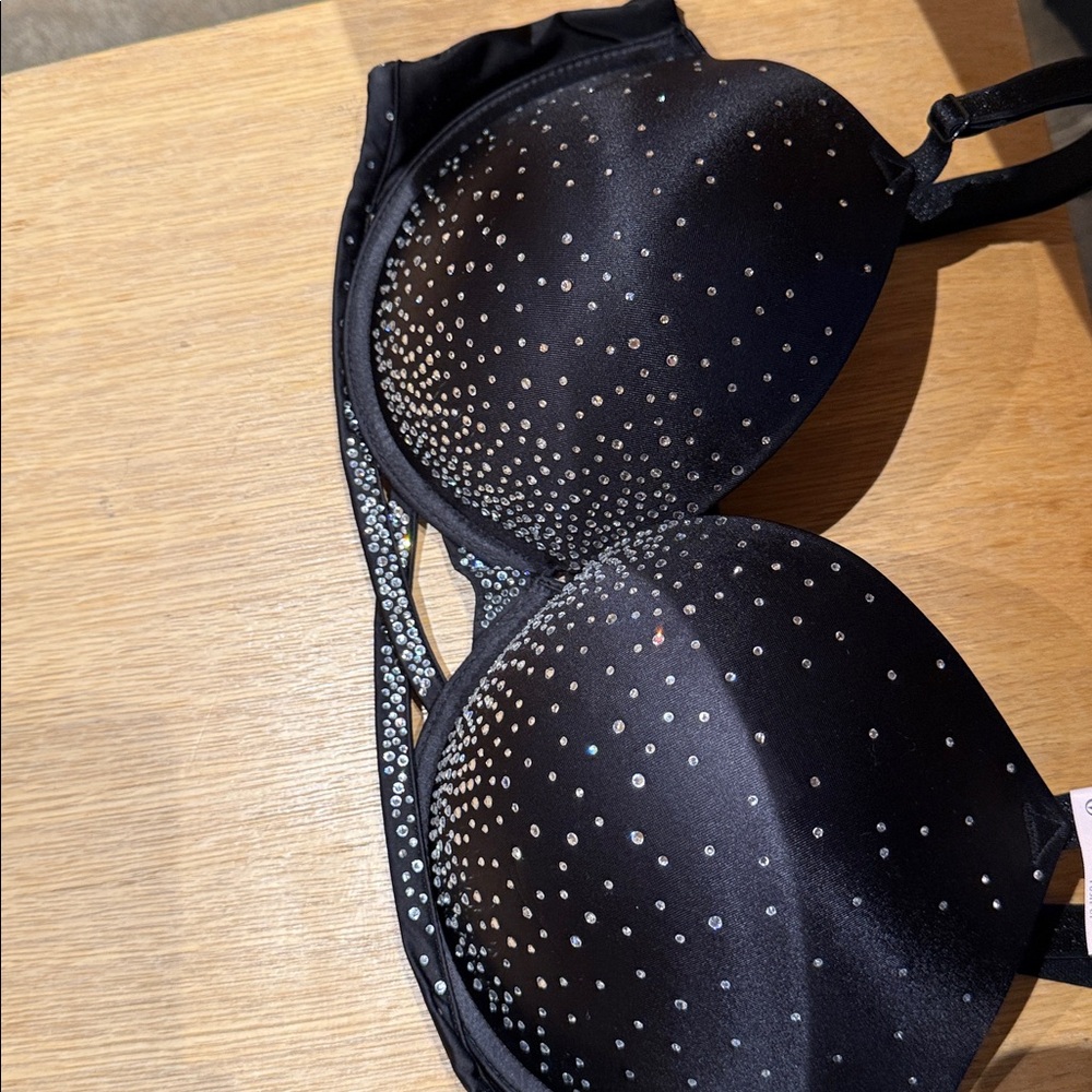 💥🔥🤩Victoria's Secret rhinestone new 2025 Oct black 32b Push-Up Bra